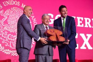 Crecimiento, asignatura pendiente: AMLO