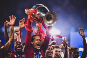 Virgil Van Dijk es Mejor Jugador de la temporada 2018-2019 de la UEFA