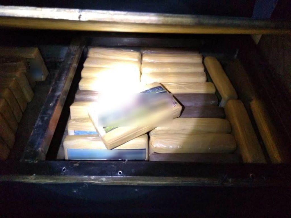 Policía Federal aseguró 100 kg de cocaína en Atlacomulco, Edomex