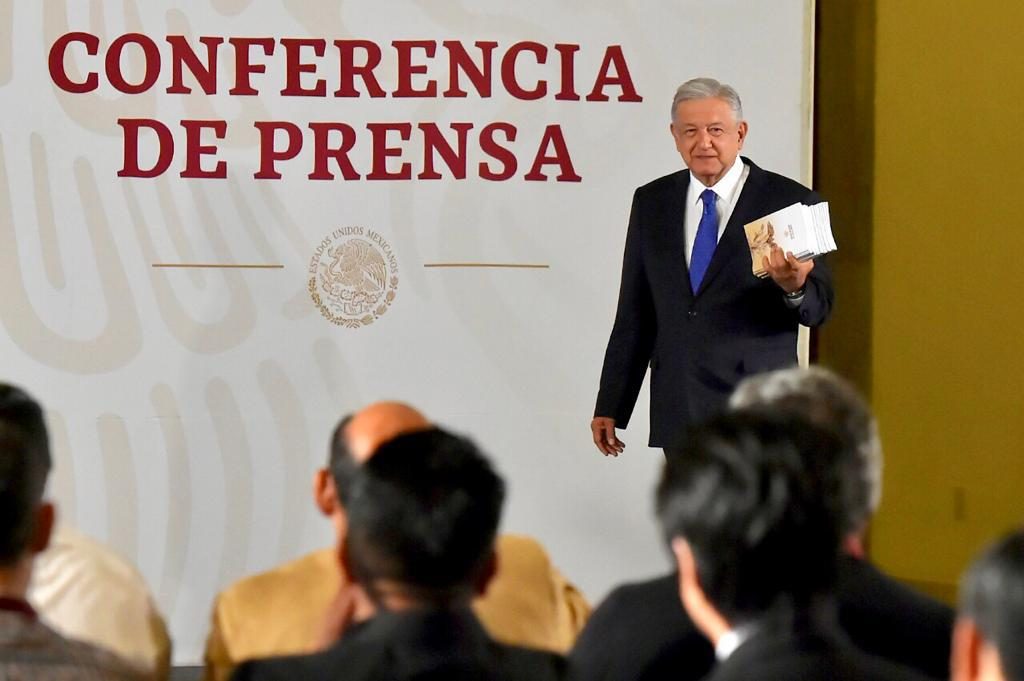 AMLO distribuirá ejemplares del Plan Nacional de Desarrollo