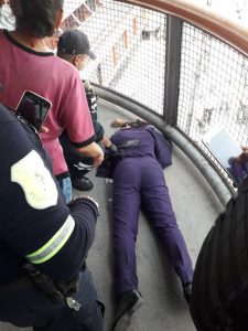 En el Metro Río de los Remedios balearon a una mujer