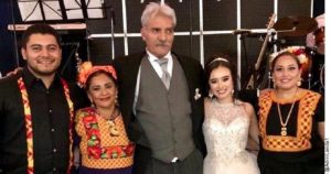 Mireles se casó con una joven 40 años menor que él