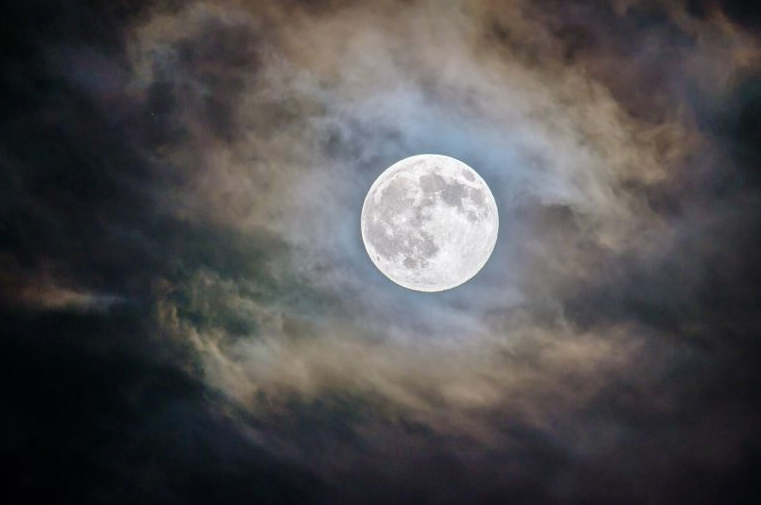 Luna llena Foto: Internet