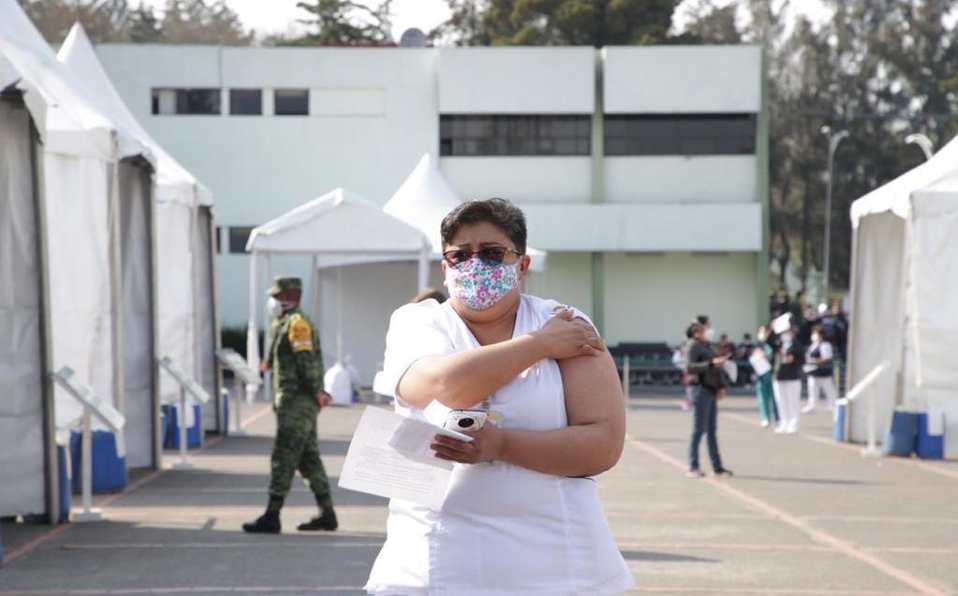 En estos momentos, se necesita de un gobierno capaz y transparente, que descentralice la aplicación de vacunas y reconozca que todas las instituciones son necesarias para salvar la vida de los mexicanos.