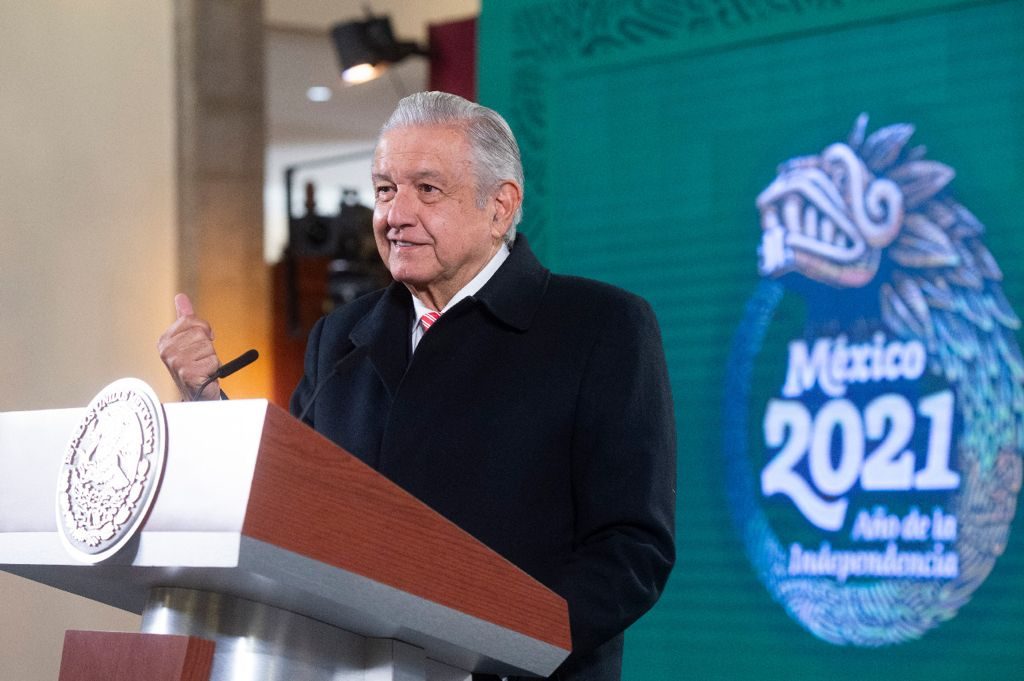 Pobres del mundo recibirán 4 dólares diarios: AMLO Foto: Presidencia